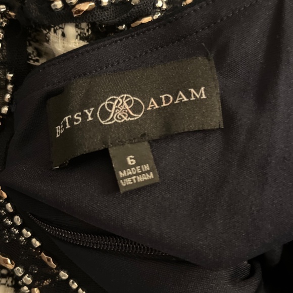 Betsy & Adam Square Neck Short Beaded Sleeve Open Back Gown Navy Dress Size 6 - Picture 15 of 15